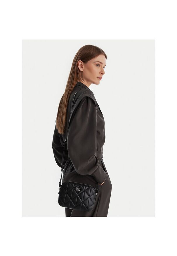 Torebka Calvin Klein. Kolor: czarny