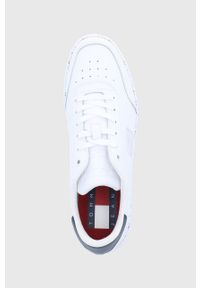 Tommy Jeans Buty skórzane kolor biały. Nosek buta: okrągły. Zapięcie: sznurówki. Kolor: biały. Materiał: skóra