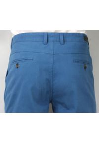 Ezreal - Niebieskie Casualowe Spodnie Męskie, Bawełniane, Chinos -EZREAL- Zwężane Nogawki. Okazja: na co dzień. Kolor: niebieski. Materiał: bawełna. Styl: casual #2