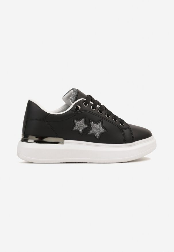 Renee - Czarne Sneakersy na Płaskiej Podeszwie Ozdobione Metalicznymi Elementami i Wstawkami Kalelia. Okazja: na co dzień. Kolor: czarny. Materiał: jeans. Wzór: aplikacja. Obcas: na płaskiej podeszwie