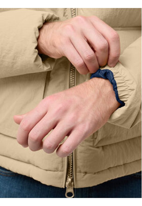 Jack Wolfskin Kurtka puchowa Nordlicht A60040 Beżowy Regular Fit. Kolor: beżowy. Materiał: syntetyk