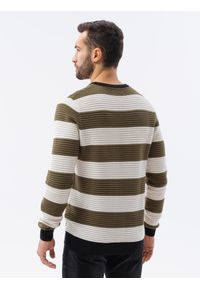Ombre Clothing - Sweter męski w paski - oliwkowy V4 E189 - XXL. Kolor: oliwkowy. Materiał: bawełna, dzianina. Wzór: paski. Styl: klasyczny #5
