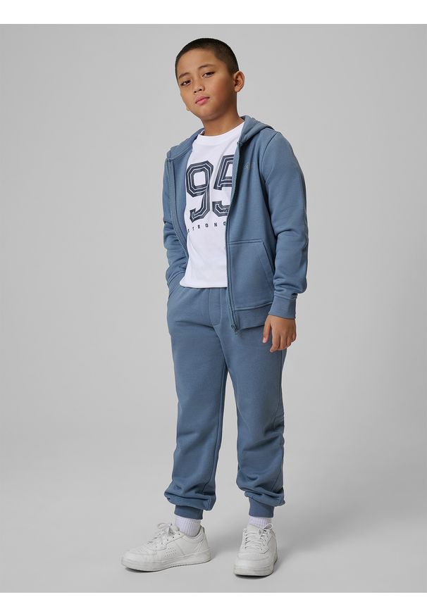 4f - 4F Spodnie dresowe joggery chłopięce - granatowe 158 (12-13 lat). Okazja: na co dzień. Kolor: niebieski. Materiał: dresówka. Sezon: lato. Styl: casual