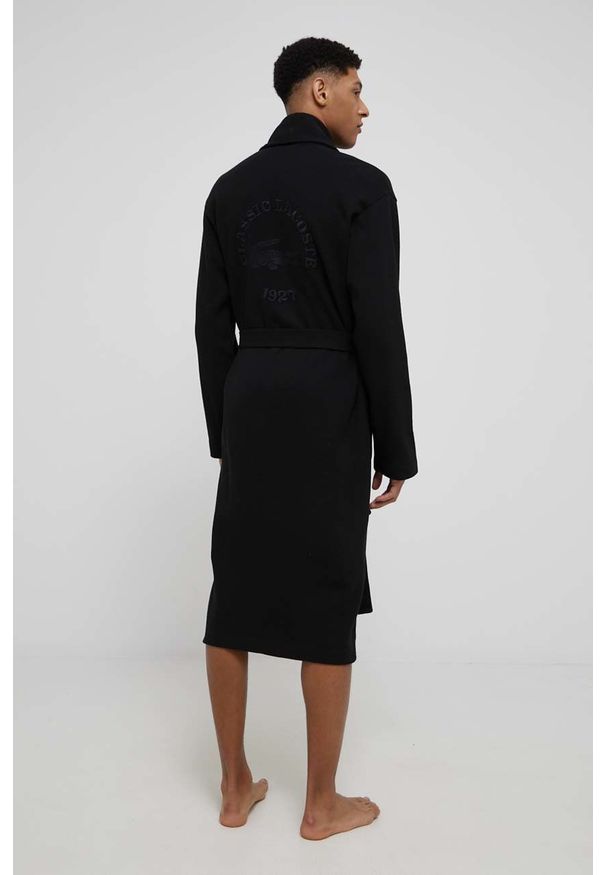 Lacoste szlafrok bawełniany kolor czarny. Kolor: czarny. Materiał: bawełna