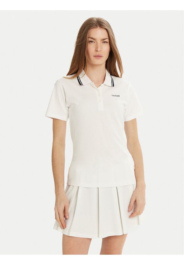 Guess Polo V5GP06 KCOK1 Biały Regular Fit. Typ kołnierza: polo. Kolor: biały. Materiał: bawełna