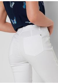 Spodnie ze stretchem z gumką w talii bonprix biały. Kolor: biały #4