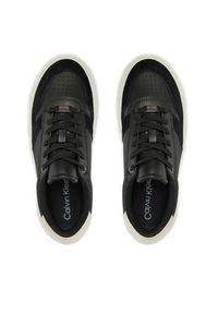 Calvin Klein Sneakersy HW0HW02409 Czarny. Kolor: czarny. Materiał: skóra