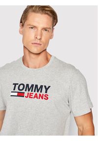 Tommy Jeans T-Shirt Corp Logo DM0DM15379 Szary Regular Fit. Kolor: szary. Materiał: bawełna #4