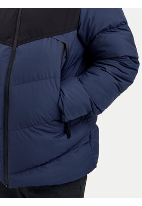 Blend Kurtka zimowa 20717475 Granatowy Regular Fit. Kolor: niebieski. Materiał: syntetyk. Sezon: zima