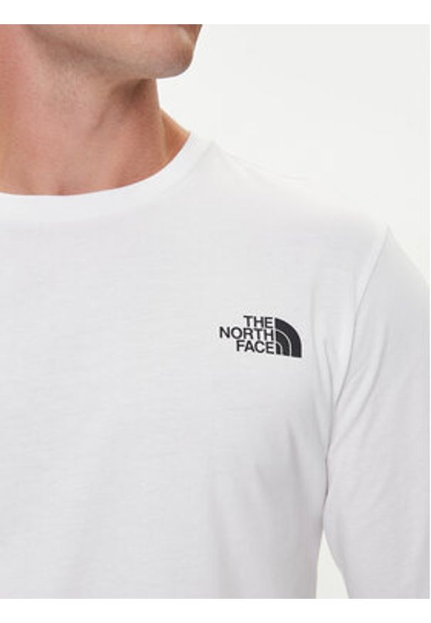 The North Face Longsleeve Easy NF0A8A6F Biały Regular Fit. Kolor: biały. Materiał: bawełna. Długość rękawa: długi rękaw