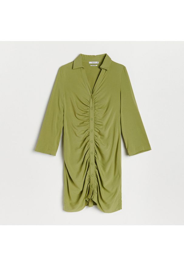 Reserved - Koszulowa sukienka - Zielony. Kolor: zielony. Typ sukienki: koszulowe