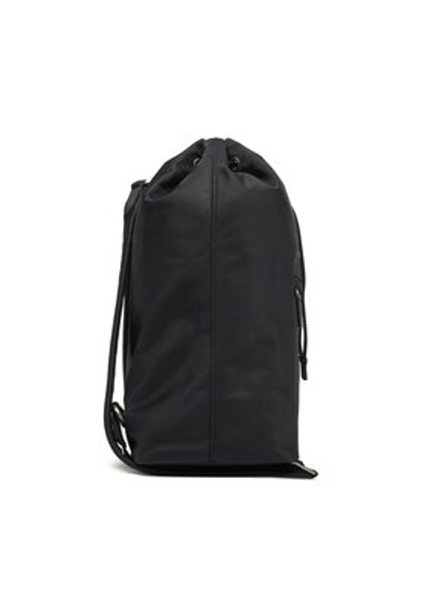 Calvin Klein Plecak Sleek Drawstring Sling LV04D3145G Czarny. Kolor: czarny. Materiał: materiał