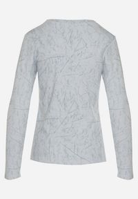 Born2be - Niebieska Bluzka Typu Longsleeve z Geometrycznym Wzorem Unila. Okazja: na co dzień, do pracy, na spotkanie biznesowe. Kolor: niebieski. Materiał: jeans. Długość rękawa: długi rękaw. Wzór: geometria. Styl: casual, biznesowy #6