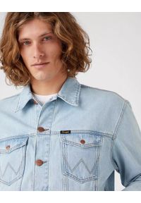 Wrangler - WRANGLER ANTI FIT JACKET MĘSKA KURTKA JEANSOWA ICY BRUSH BACK W4597915A 112324517. Materiał: jeans