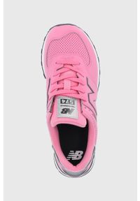 New Balance buty WL574DT2 kolor różowy. Nosek buta: okrągły. Zapięcie: sznurówki. Kolor: różowy. Materiał: guma. Model: New Balance 574 #2