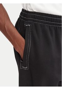 Adidas - adidas Spodnie dresowe JP4487 Czarny Regular Fit. Kolor: czarny. Materiał: bawełna #5