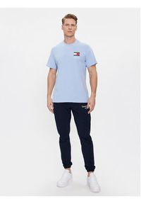 Tommy Jeans T-Shirt Essential Flag DM0DM18263 Błękitny Slim Fit. Kolor: niebieski. Materiał: bawełna #4