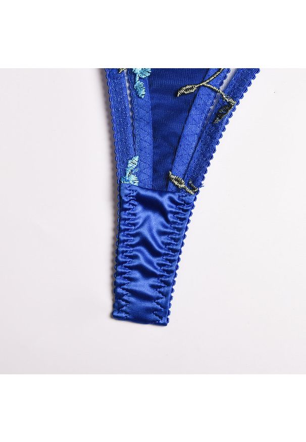 Intica - Komplet bielizny z koronką i kwiatowym wzorem Walda. Kolor: fioletowy. Materiał: koronka. Wzór: koronka, kwiaty