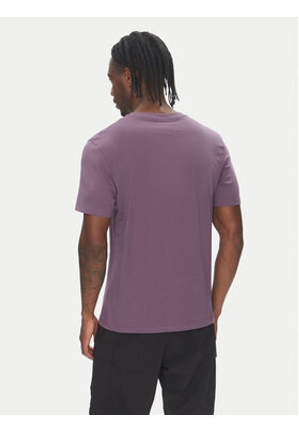 Timberland T-Shirt TB0A6DJY Fioletowy Regular Fit. Kolor: fioletowy. Materiał: bawełna