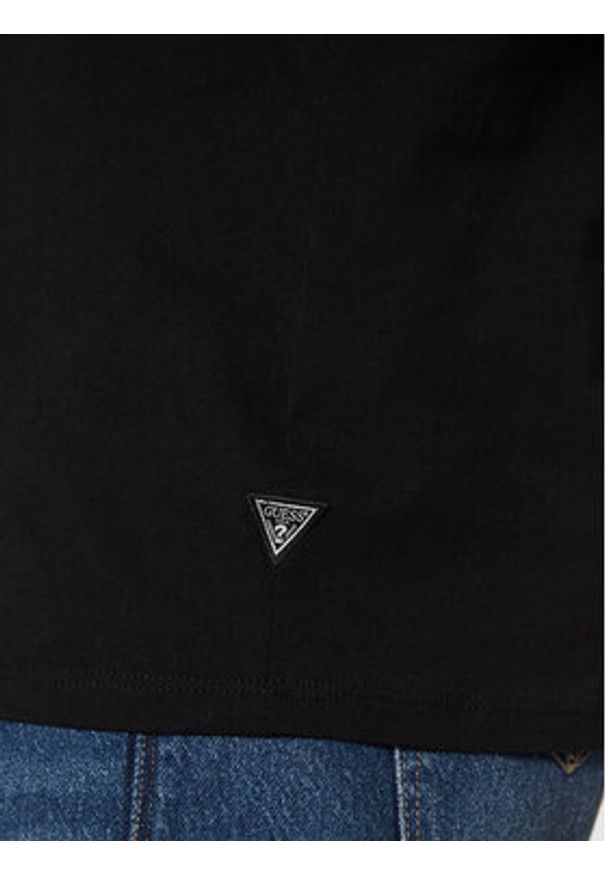 Guess T-Shirt M5RI62 K9RM1 Czarny Regular Fit. Kolor: czarny. Materiał: bawełna