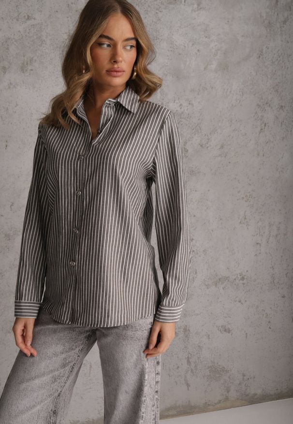 Renee - Czarna Koszula z Bawełną w Prążki ze Zdobionymi Guzikami Mirasea. Kolor: czarny. Materiał: bawełna. Wzór: prążki, aplikacja. Styl: elegancki