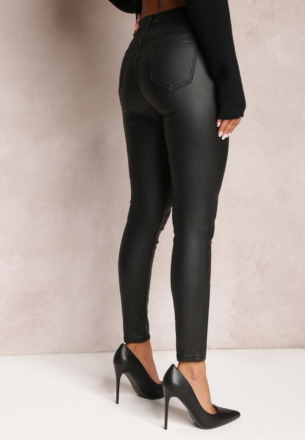 Renee - Czarne Spodnie Skinny z Ekoskóry Zejomi. Stan: podwyższony. Kolor: czarny. Materiał: skóra ekologiczna