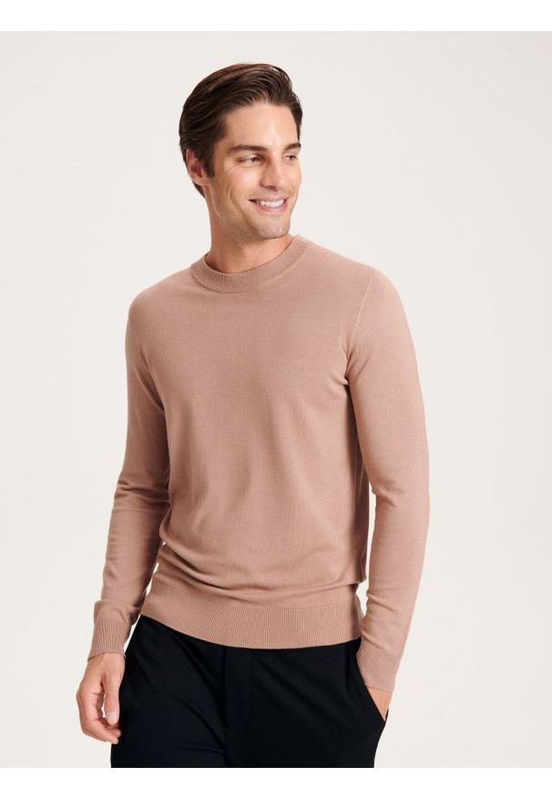 Reserved - Sweter z wiskozą - beżowy. Kolor: beżowy. Materiał: wiskoza. Styl: klasyczny