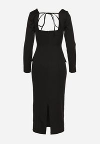Born2be - Czarna Elegancka Sukienka Ołówkowa z Wiązaniem i Imitacją Kieszeni Tillirisa. Okazja: na co dzień, na spotkanie biznesowe, na imprezę. Kolor: czarny. Długość rękawa: długi rękaw. Typ sukienki: ołówkowe. Styl: elegancki #7