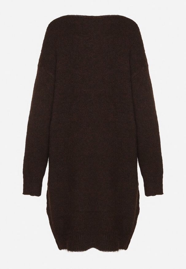 Born2be - Brązowa Dzianinowa Sukienka z Domieszką Wełny o Pudełkowym Kroju Esmerea. Okazja: na co dzień. Typ kołnierza: dekolt w kształcie V. Kolekcja: plus size. Kolor: brązowy. Materiał: dzianina, wełna. Długość rękawa: długi rękaw. Typ sukienki: dla puszystych. Styl: casual, klasyczny