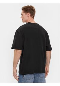 Tommy Jeans T-Shirt Tjm Ovz Badge Tj Tee DM0DM18565 Czarny Regular Fit. Kolor: czarny. Materiał: bawełna #5
