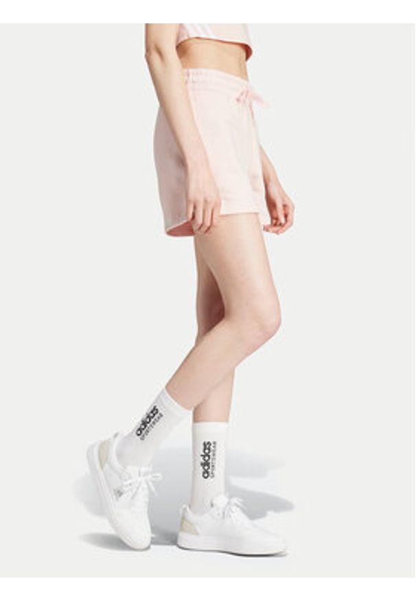 Adidas - adidas Szorty sportowe Essentials Small Logo JH3683 Różowy Loose Fit. Kolor: różowy. Materiał: syntetyk, bawełna