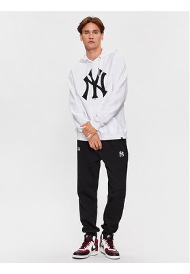 47 Brand Bluza New York Yankees BB017PEMIBR544118WW Écru Regular Fit. Materiał: bawełna