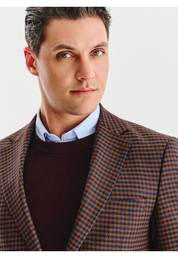 Pako Lorente - PAKO LORENTE – Brązowa marynarka w drobną kratę. Kolor: brązowy. Materiał: poliester, wiskoza, elastan. Sezon: jesień