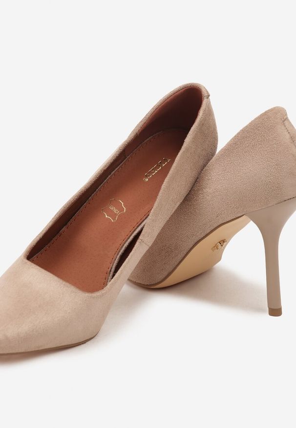 Born2be - Ciemnobeżowe Klasyczne Szpilki Vices z Wkładką ze Skóry Naturalnej Verite. Okazja: do pracy, na imprezę, na wesele, na spotkanie biznesowe, na ślub cywilny. Nosek buta: szpiczasty. Kolor: beżowy. Materiał: skóra. Obcas: na szpilce. Styl: klasyczny. Wysokość obcasa: średni