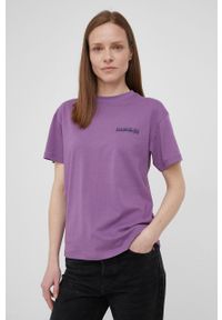 Napapijri t-shirt bawełniany kolor fioletowy. Kolor: fioletowy. Materiał: bawełna. Długość rękawa: krótki rękaw. Długość: krótkie. Wzór: nadruk