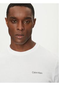 Calvin Klein T-Shirt Linear Box Logo K10K114152 Biały Regular Fit. Kolor: biały. Materiał: bawełna #5