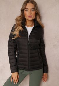 Renee - Czarna Kurtka Pikowana Nylonowa Vuyian. Kolor: czarny. Materiał: nylon. Długość rękawa: długi rękaw. Długość: długie. Wzór: aplikacja. Sezon: jesień, wiosna. Styl: klasyczny