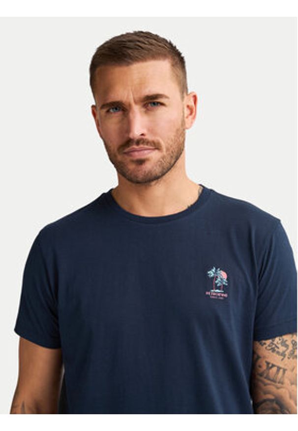 Petrol Industries T-Shirt M-1050-TSR644 Granatowy Regular Fit. Kolor: niebieski. Materiał: bawełna