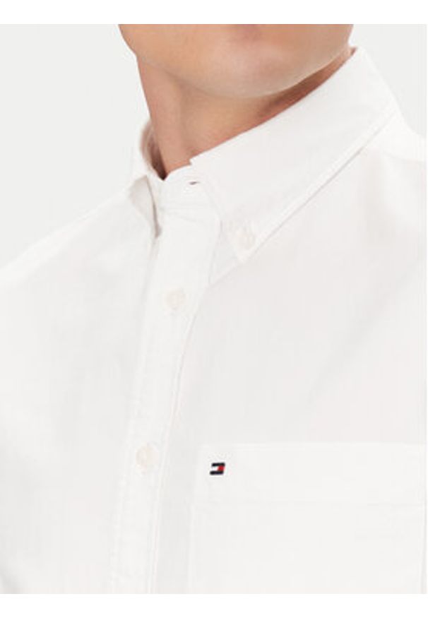 TOMMY HILFIGER - Tommy Hilfiger Koszula Heritage MW0MW36272 Biały Regular Fit. Kolor: biały. Materiał: bawełna