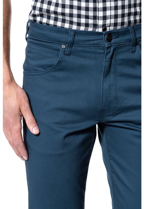 Wrangler - WRANGLER SPODNIE MĘSKIE ARIZONA OXFORD BLUE W12OA1072 112126282. Materiał: materiał
