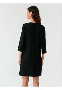 Tatuum Sukienka codzienna Skapi T2320.193 Czarny Regular Fit. Okazja: na co dzień. Kolor: czarny. Materiał: syntetyk. Typ sukienki: proste. Styl: casual #4