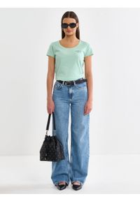 Big-Star - Koszulka damska z nadrukiem na piersi zielona Nika 315. Kolor: zielony. Materiał: jeans, bawełna, tkanina. Wzór: nadruk. Sezon: wiosna, lato. Styl: klasyczny, sportowy #1