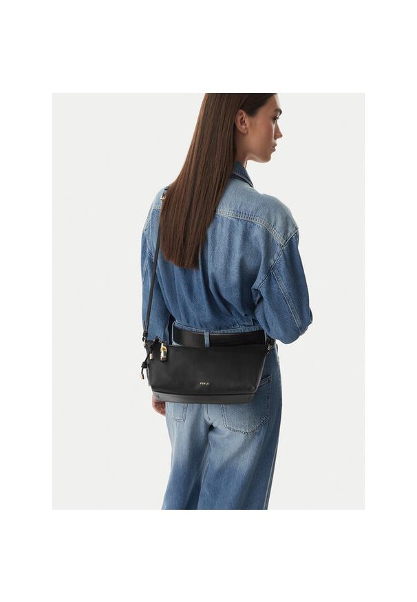 Torebka Furla. Kolor: czarny