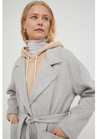 AMERICAN VINTAGE - American Vintage płaszcz wełniany kolor szary przejściowy oversize. Kolor: szary. Materiał: wełna. Styl: vintage #3