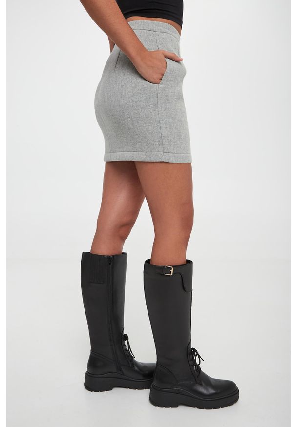 Pinko - Spódnica mini z wełną Sarita PINKO. Materiał: wełna