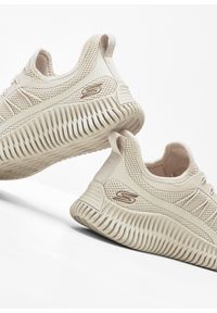 bonprix - Sneakersy Skechers z pianką memory. Kolor: brązowy