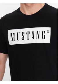 Mustang T-Shirt Alex 1013223 Czarny Regular Fit. Kolor: czarny. Materiał: bawełna #2