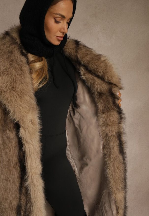 Renee - Brązowy Płaszcz Futerko o Prostym Kroju z Szerokim Kołnierzem Ezilana. Kolor: brązowy. Materiał: futro. Styl: elegancki