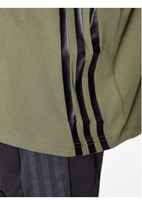 Adidas - adidas T-Shirt Future Icons 3-Stripes IN1615 Zielony Loose Fit. Kolor: zielony. Materiał: bawełna