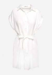 Born2be - Biała Koszulowa Sukienka o Rozkloszowanym Kroju z Paskiem w Talii Vikiana. Okazja: na spotkanie biznesowe. Kolor: biały. Długość rękawa: krótki rękaw. Typ sukienki: koszulowe. Styl: elegancki, biznesowy #4